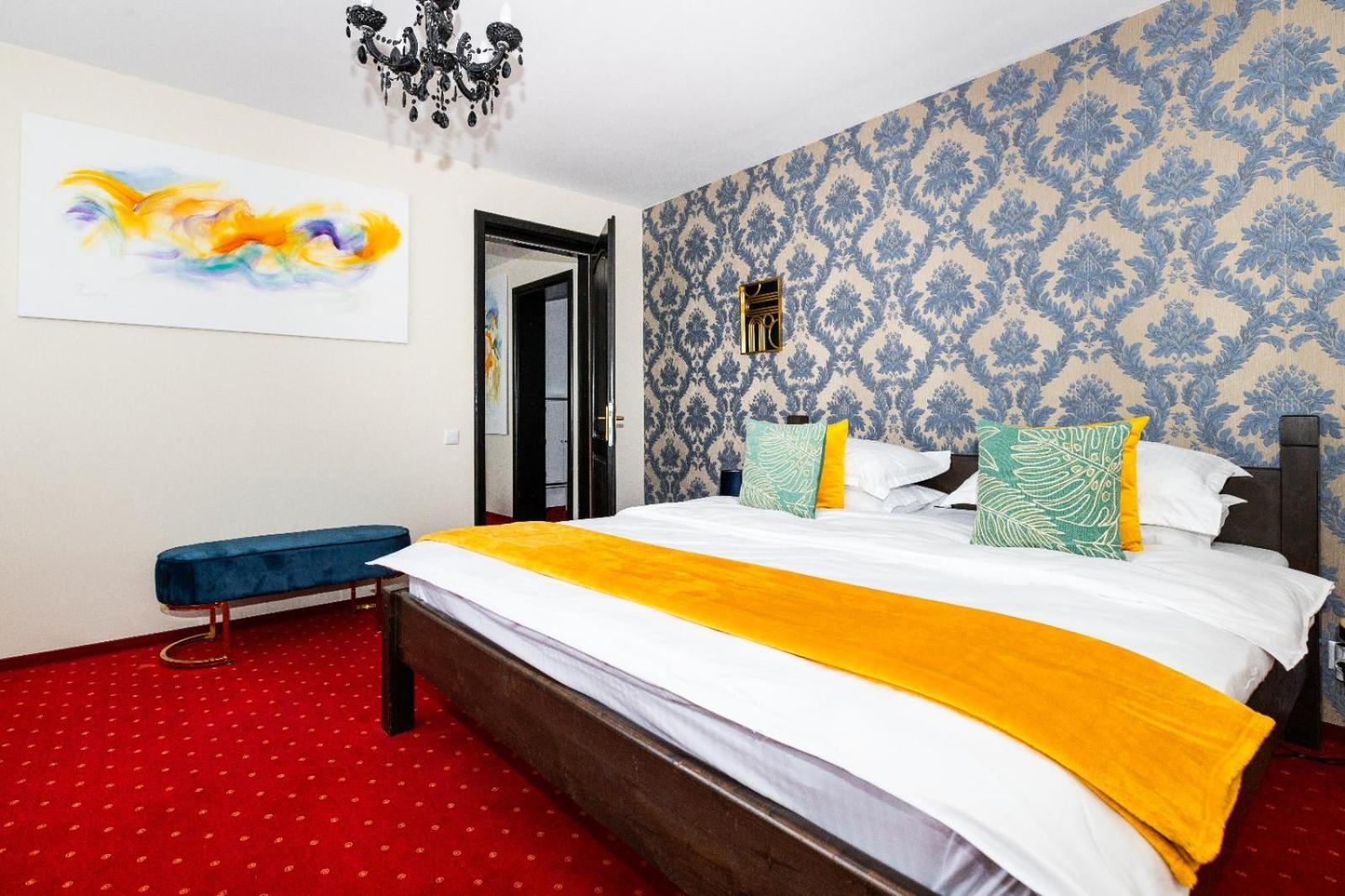 Vila Luca-Hotel Sirnea Ngoại thất bức ảnh