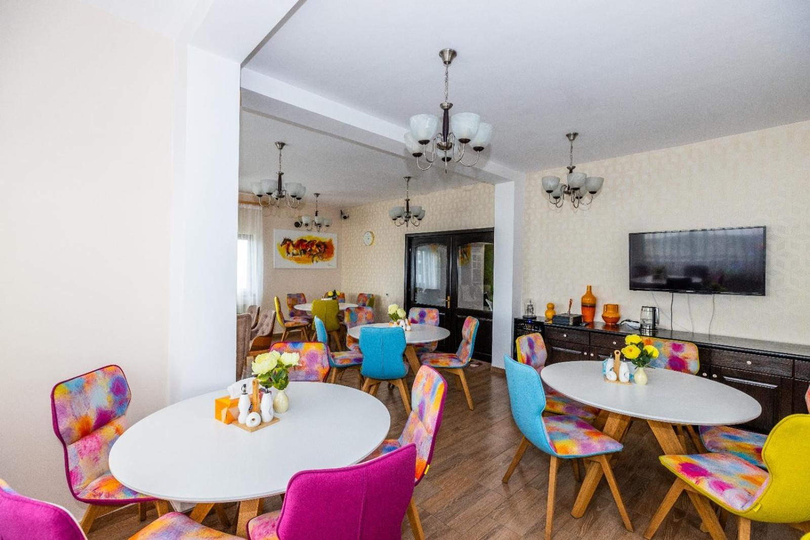 Vila Luca-Hotel Sirnea Ngoại thất bức ảnh