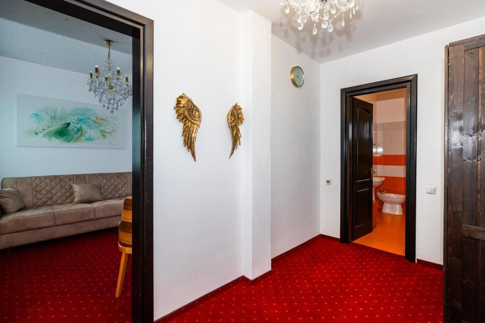 Vila Luca-Hotel Sirnea Ngoại thất bức ảnh